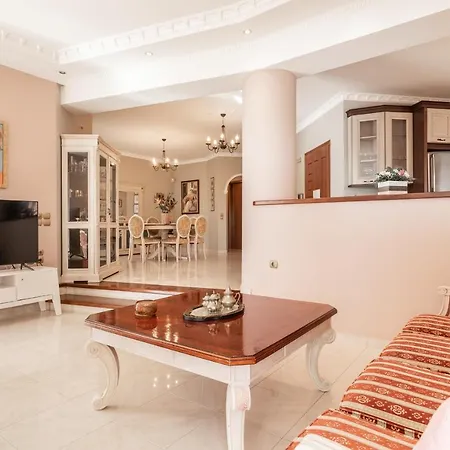 Villa Sunshine